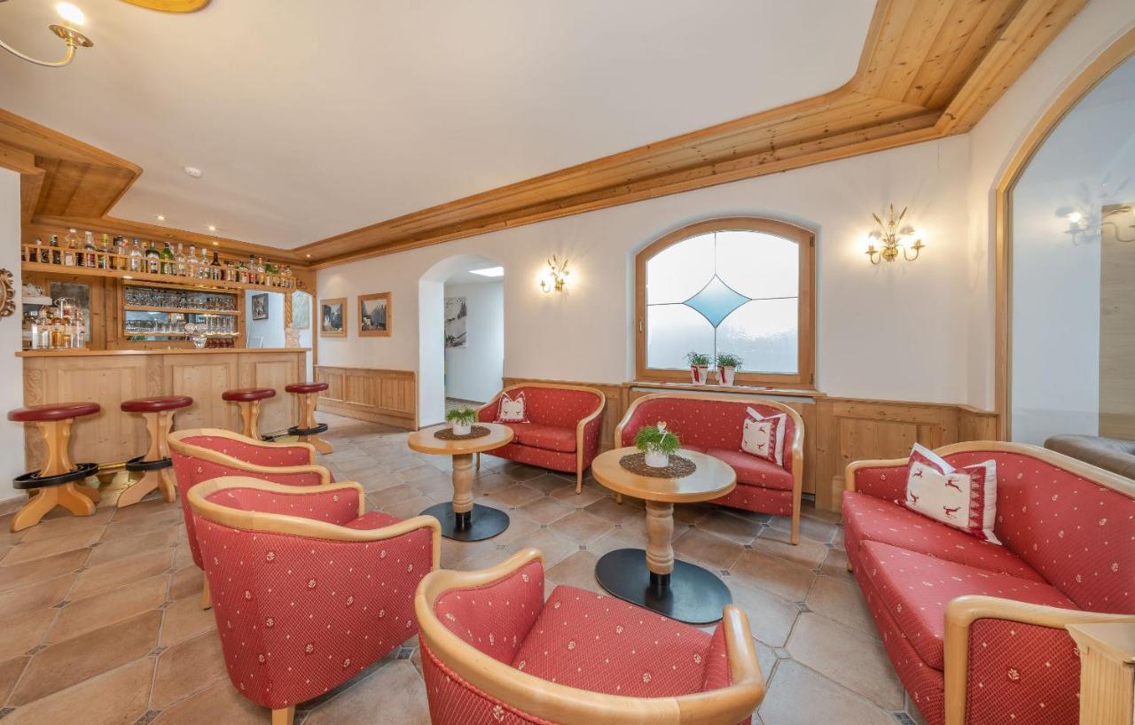 Hotel Rodella Selva di Val Gardena Exteriör bild