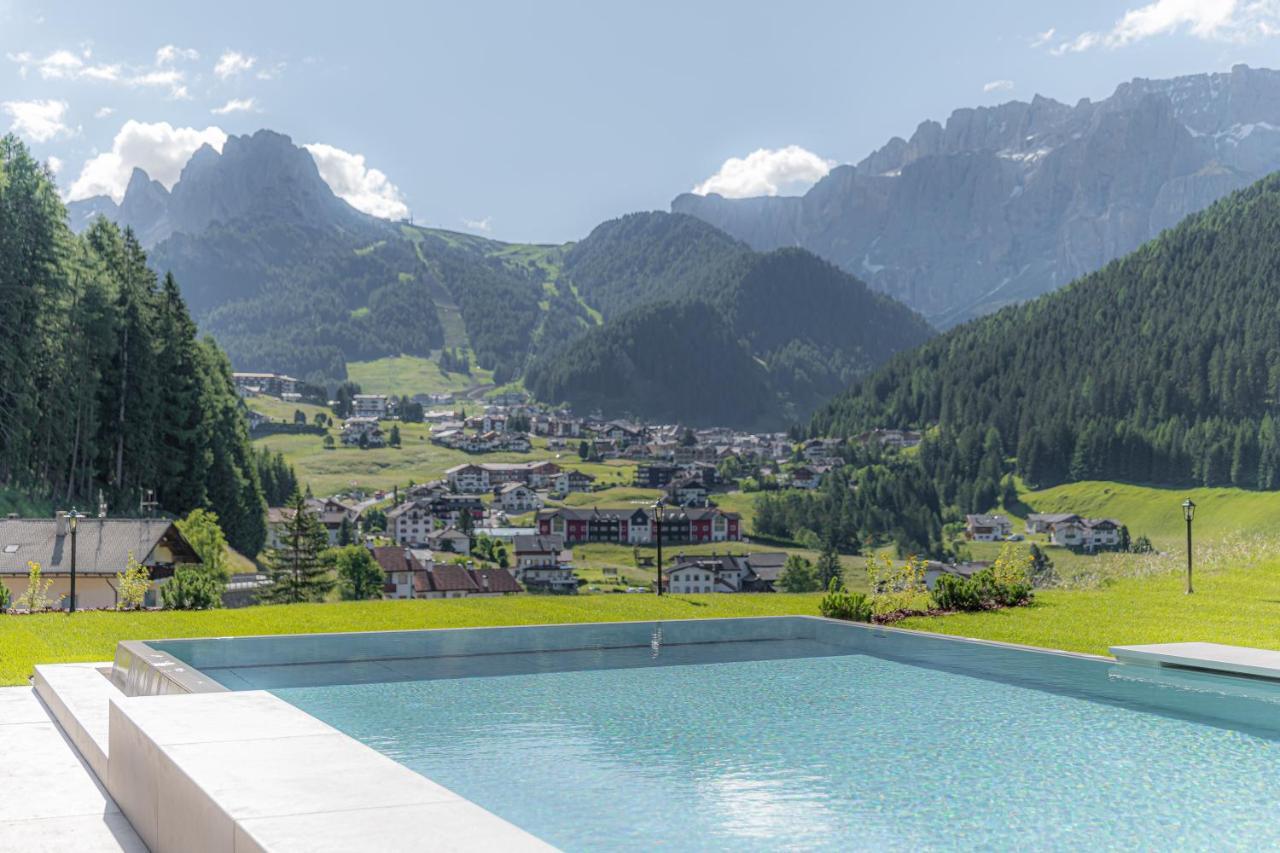 Hotel Rodella Selva di Val Gardena Exteriör bild